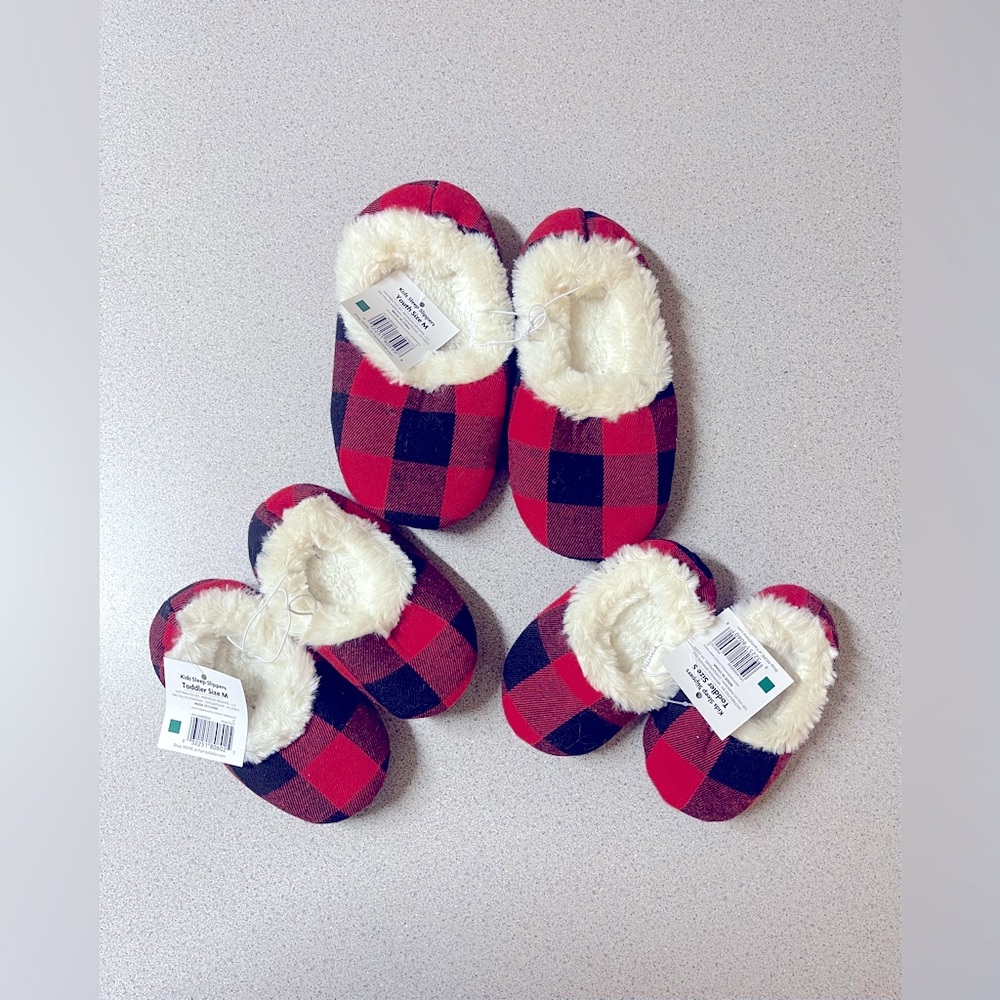 Kids slippers